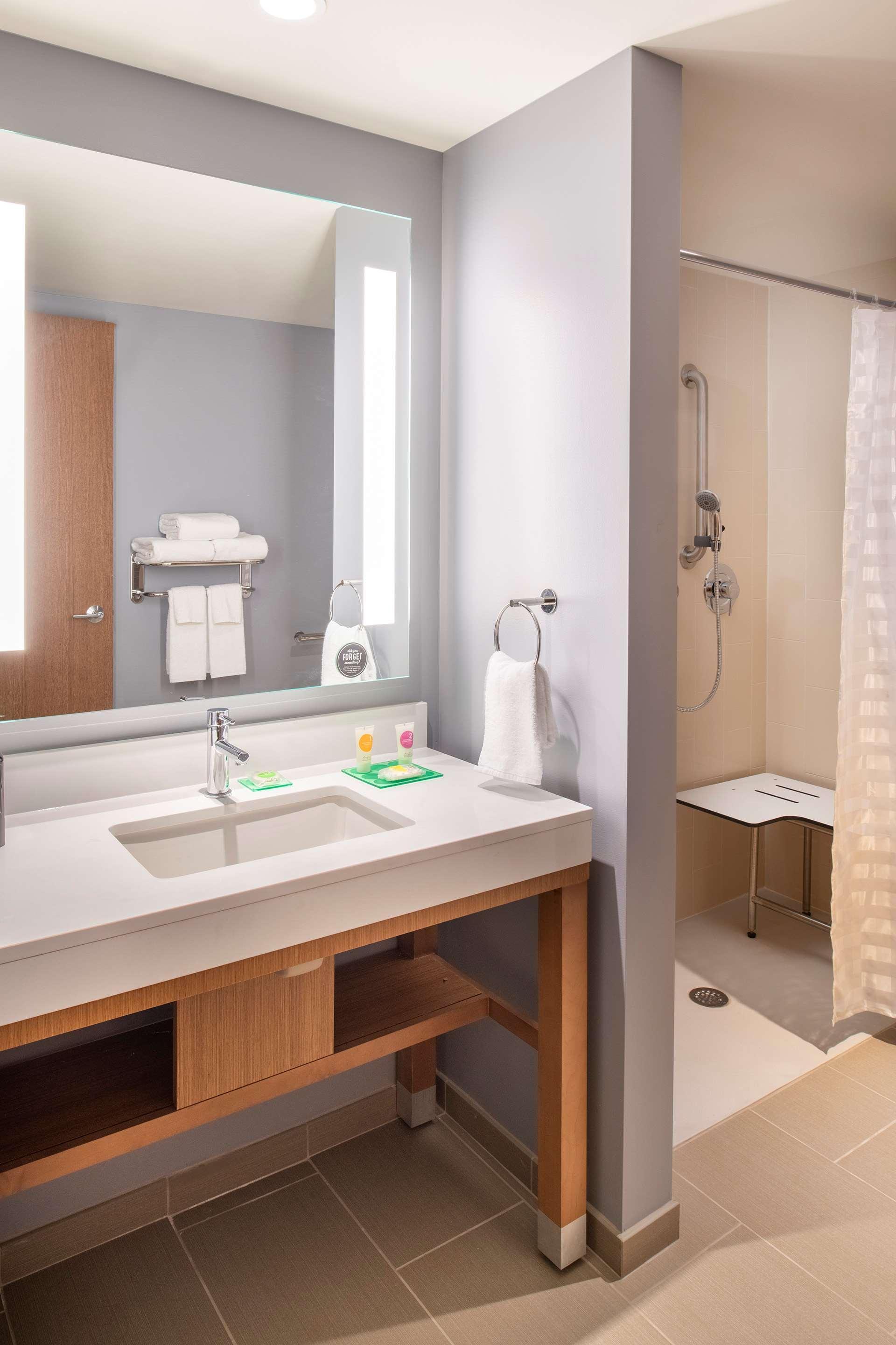 Hyatt Place East Moline/Quad Cities Exteriör bild