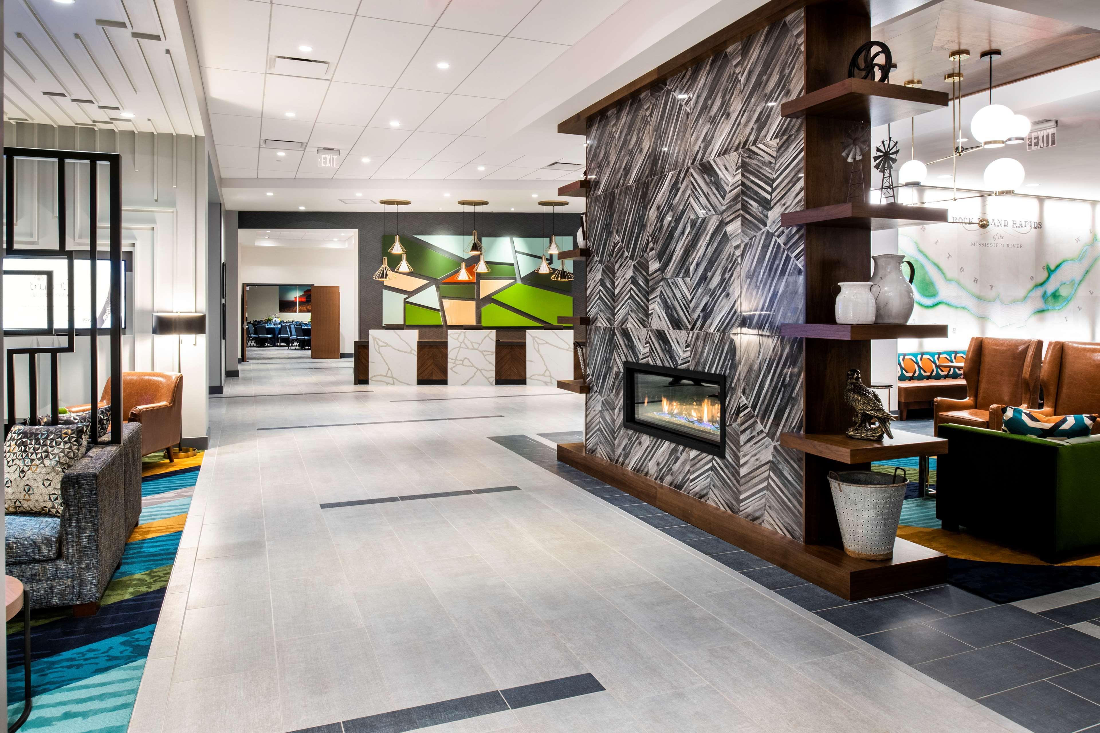 Hyatt Place East Moline/Quad Cities Exteriör bild